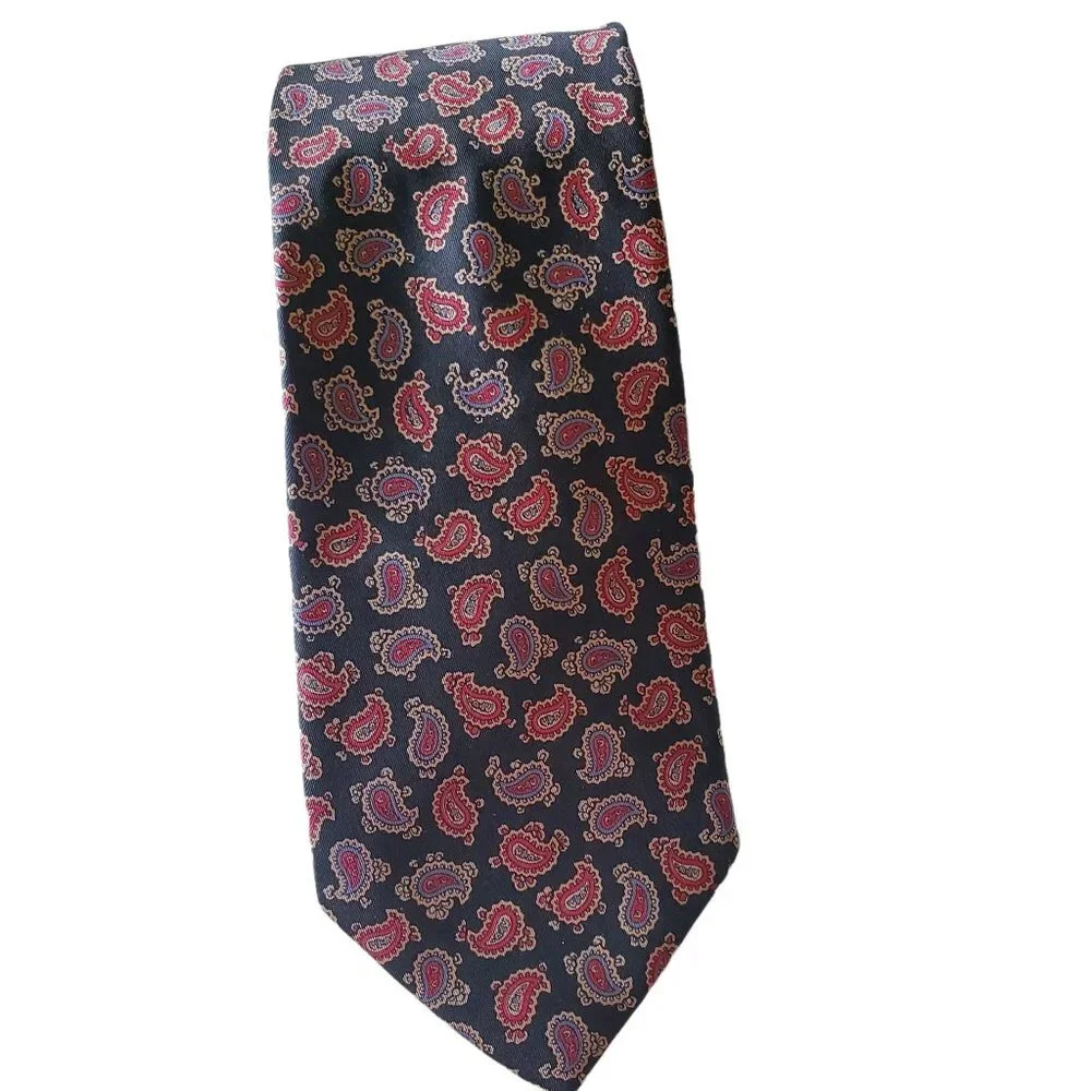 100%‎ silk  Hand Made In Italy Neck Tie Paisley Print